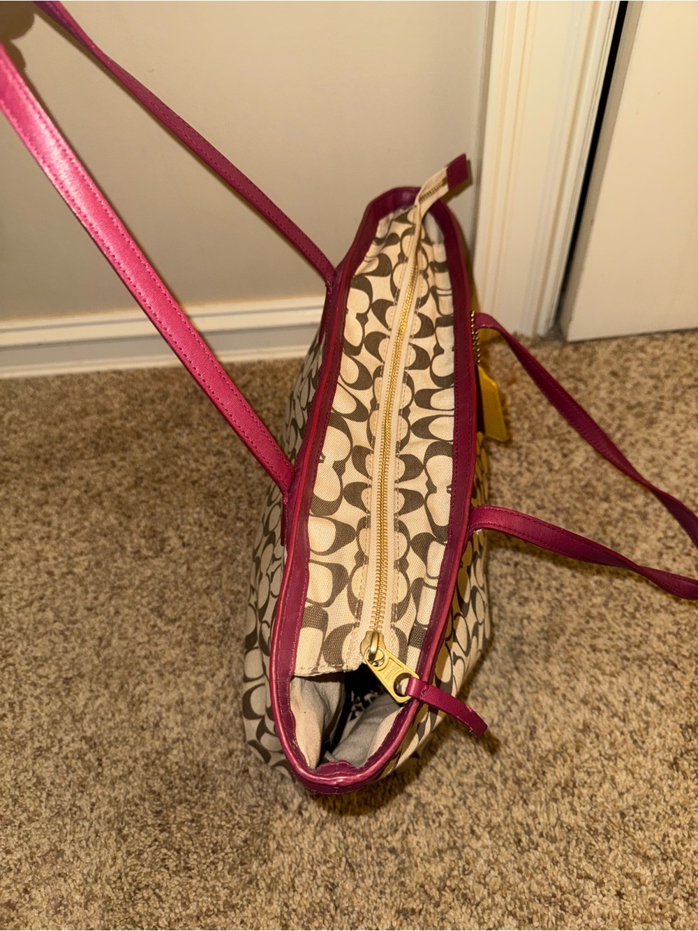 Coach Beige Signature Canvas Tote with purple Trim - Picture 3 of 4